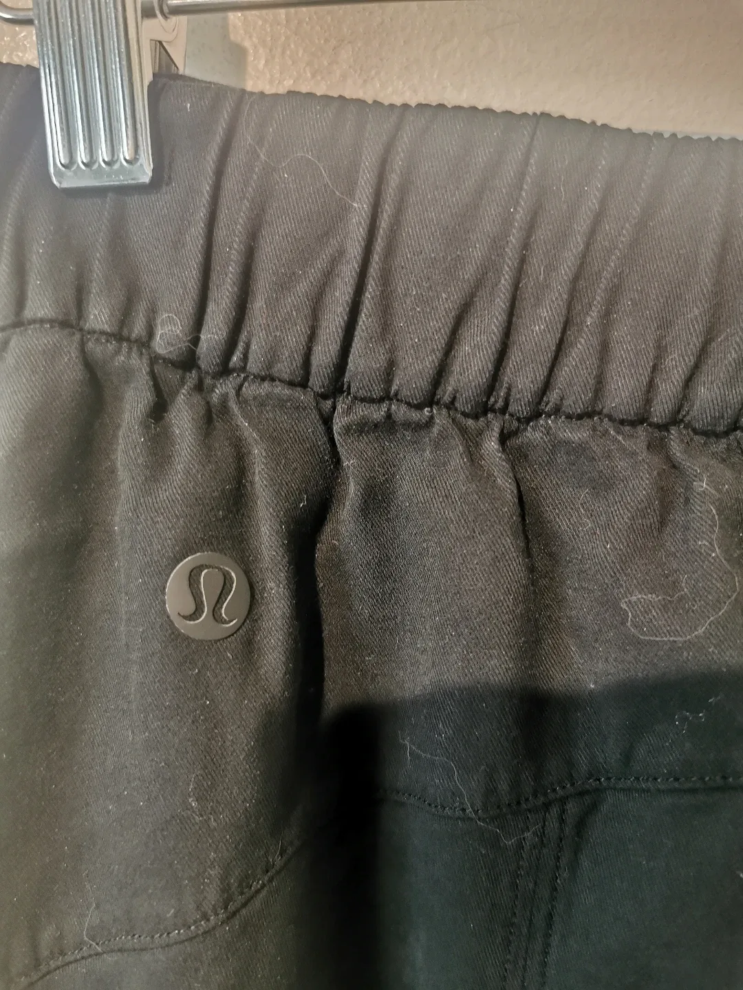 Lululemon Metropolis Maven High Rise Crop Solid Black S8 image indicator(8)