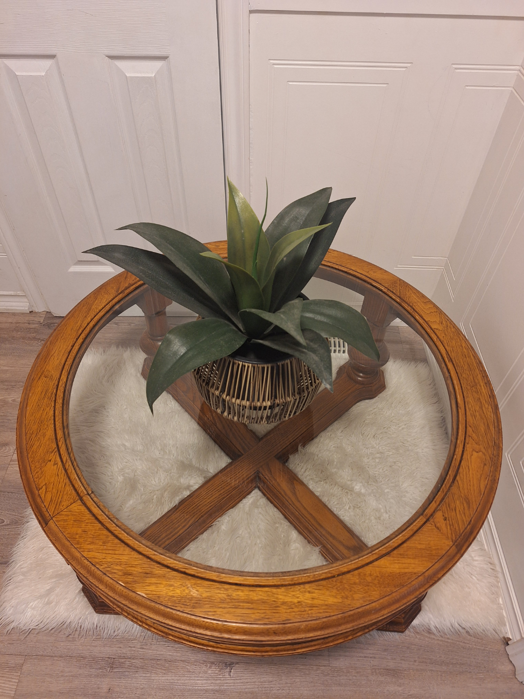 Sklar-Peppler Round Glass top table - photo 2