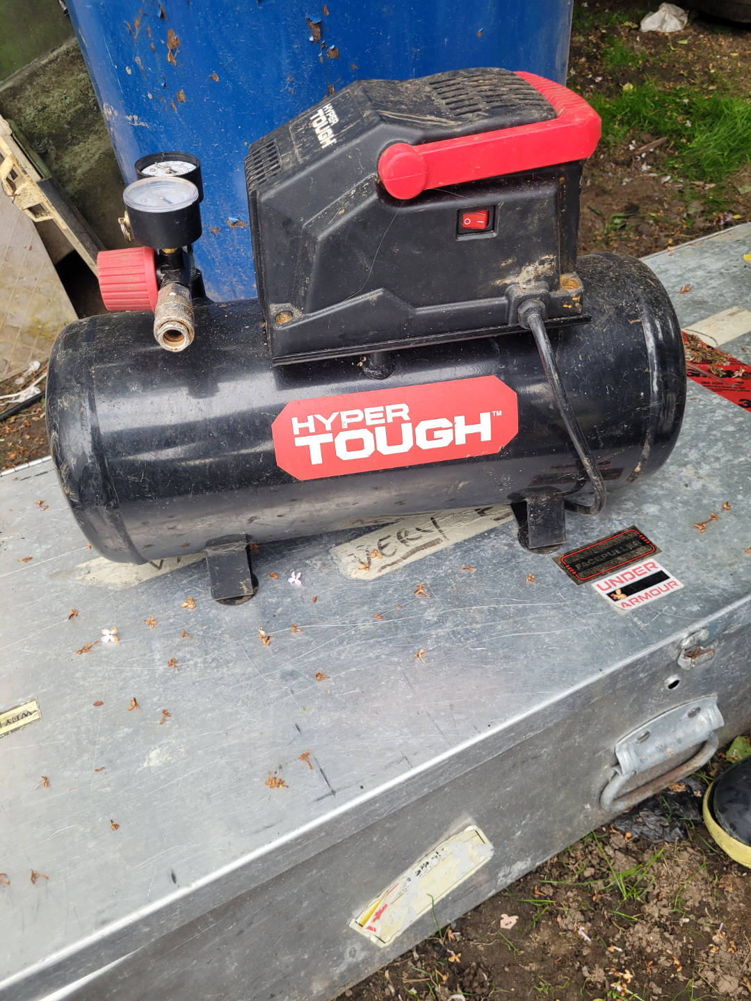 Hyper Tough Portable Air Compressor - photo 2