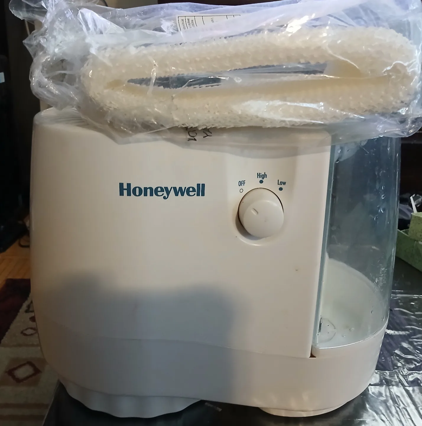 Honeywell Cool Mist Humidifier thumbnail