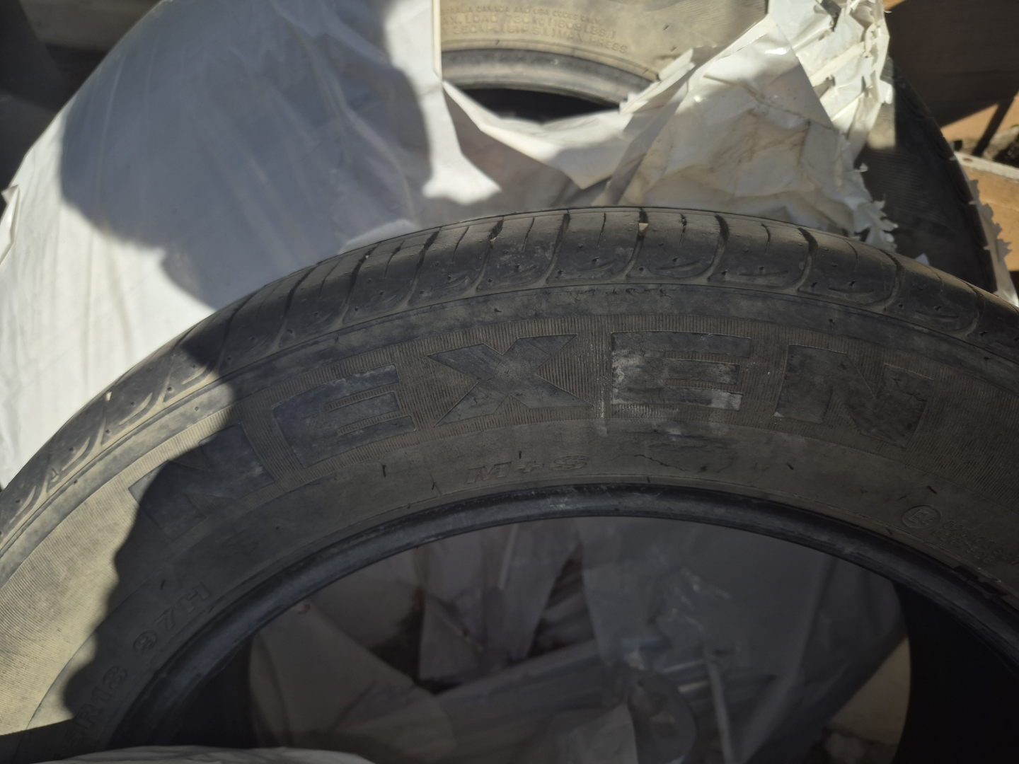 set of 2 p225/55R18 used tires - photo 2