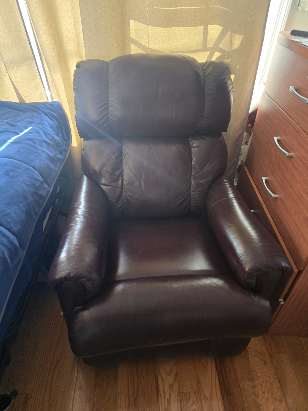 Relaxing Recliner Chair - Dark Brown Leather - photo 2