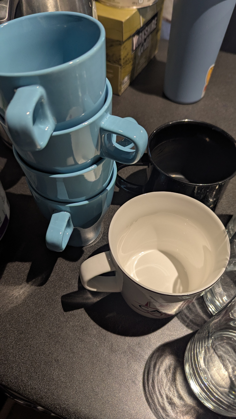 Cups and Mugs - photo 3