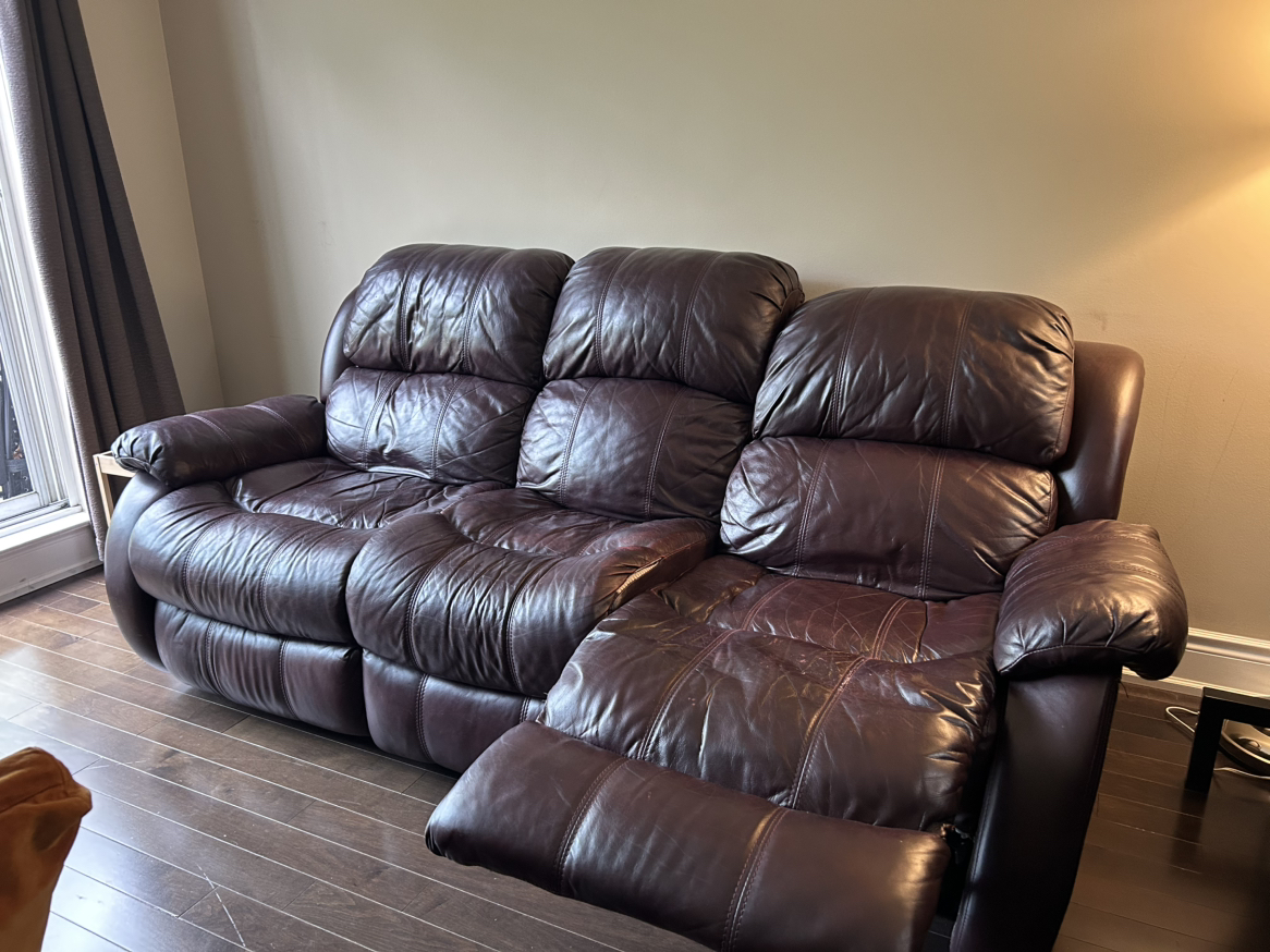 Free Sofa - photo 2