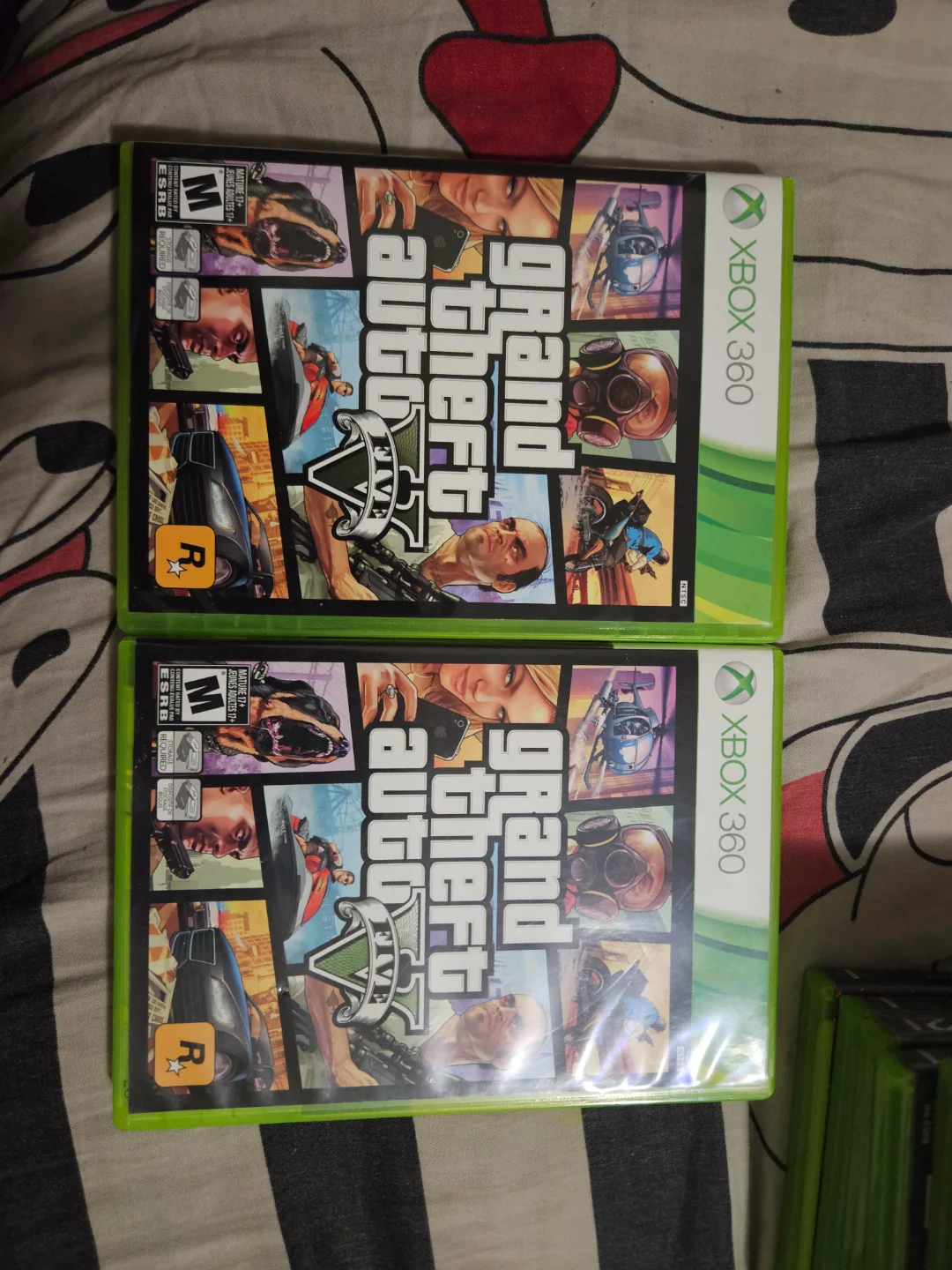 Grand Theft Auto V Xbox 360 - 2 Copies thumbnail