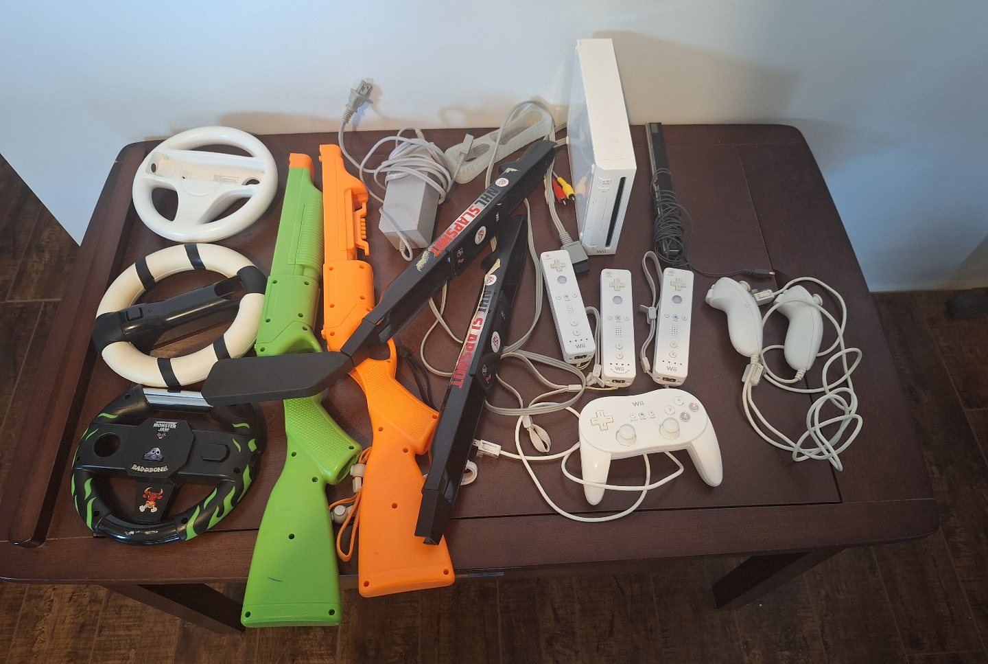 Wii Bundle - Console, Games, Wii fit and Accessories