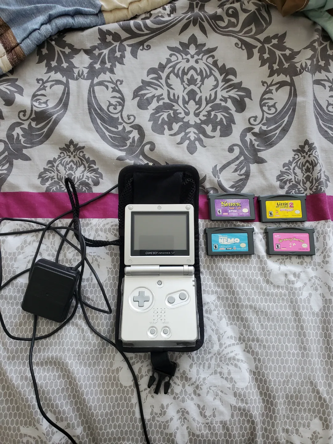 Game Boy Advance SP with Games and Charger thumbnail