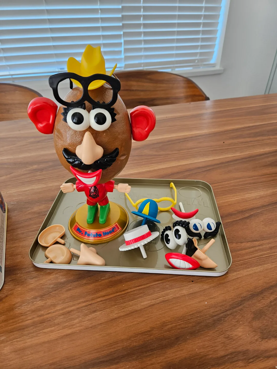 Collector's Edition Mr. Potato Head image indicator(2)