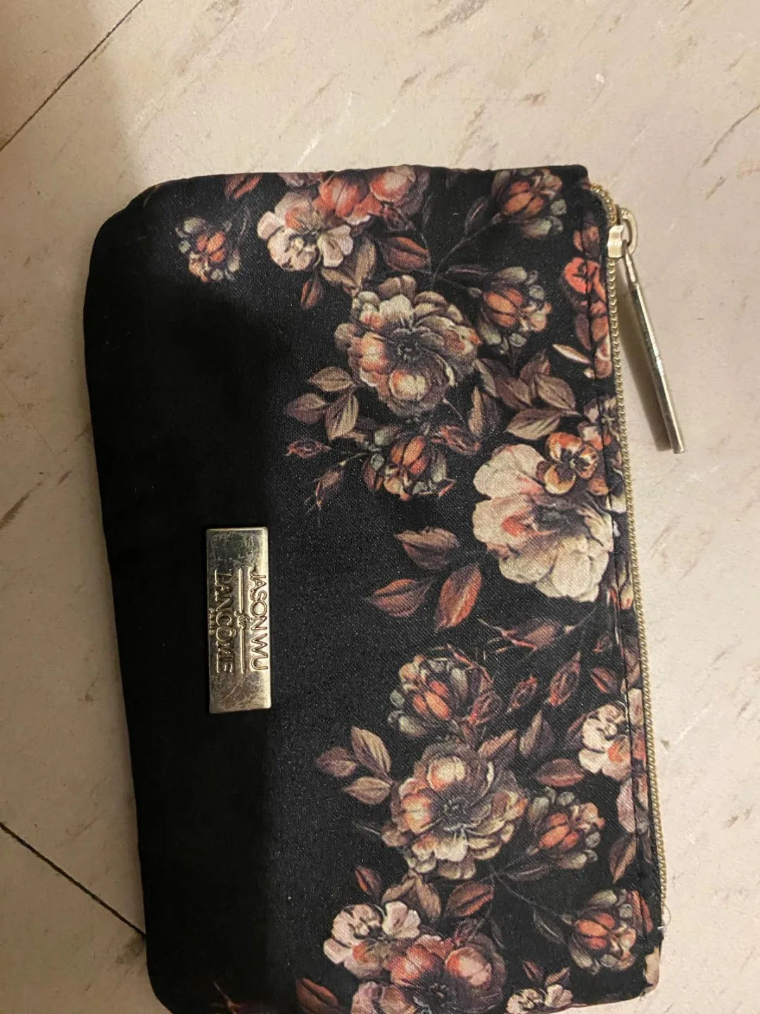 Bundle of 4 cosmetic bags image indicator(5)