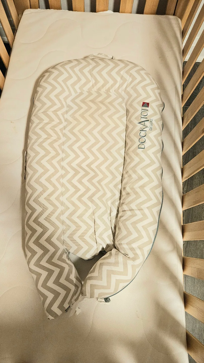 DockATot Deluxe Baby Lounger thumbnail