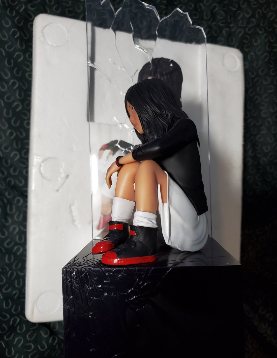 Mirror's Edge Catalyst Figure (With Case & Pictures) - photo 5