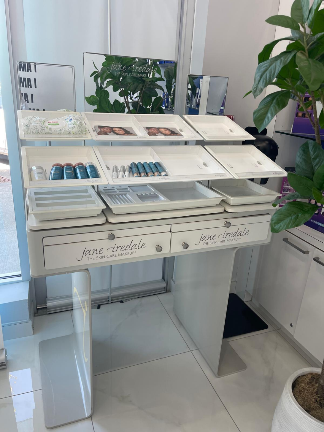 Makeup Display Stand