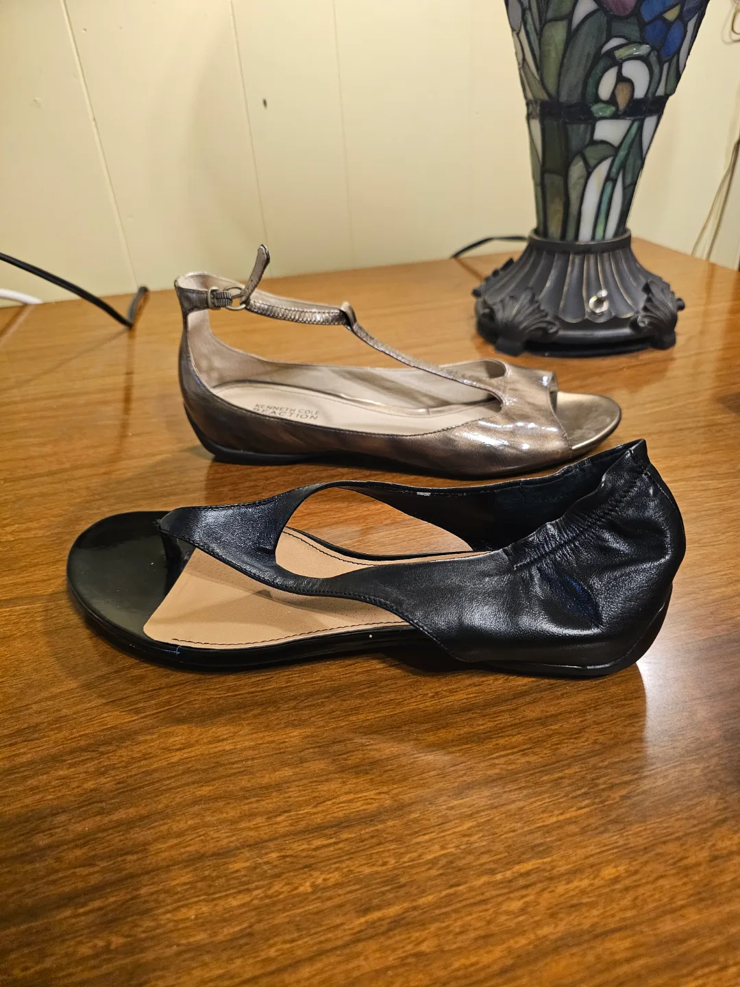 Women's Sandals Bundle - Rapisardi, Vionic  Shoes $25 each thumbnail