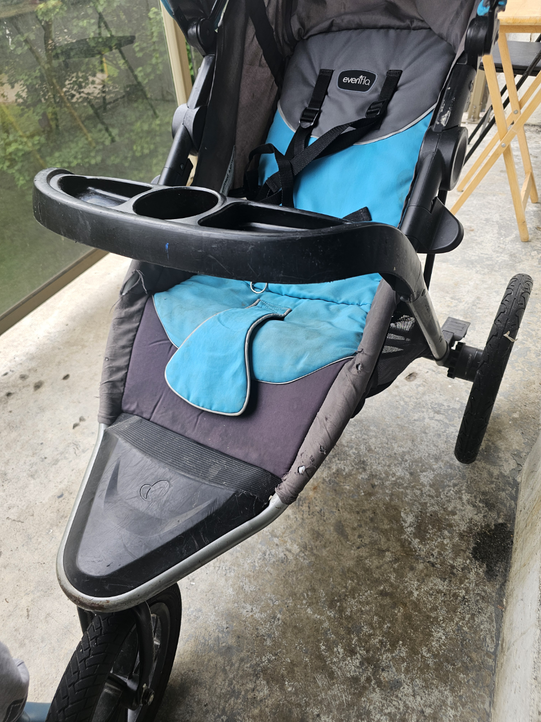 Evenflo jogging stroller