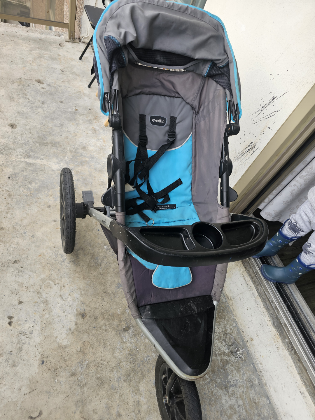 Evenflo jogging stroller - photo 5