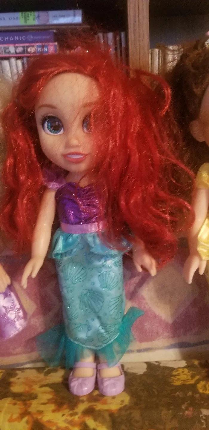 Disney Dolls  , Six , 14 inches tall . image indicator(5)