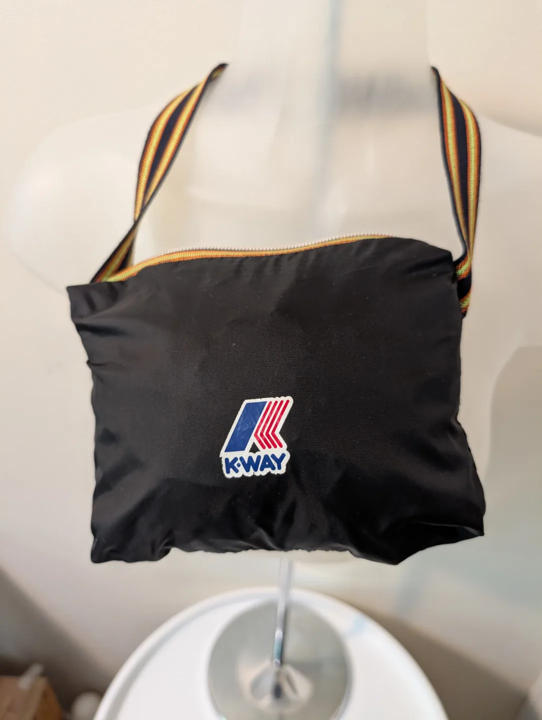 K-Way Black Windbreaker Jacket - Size M image indicator(7)