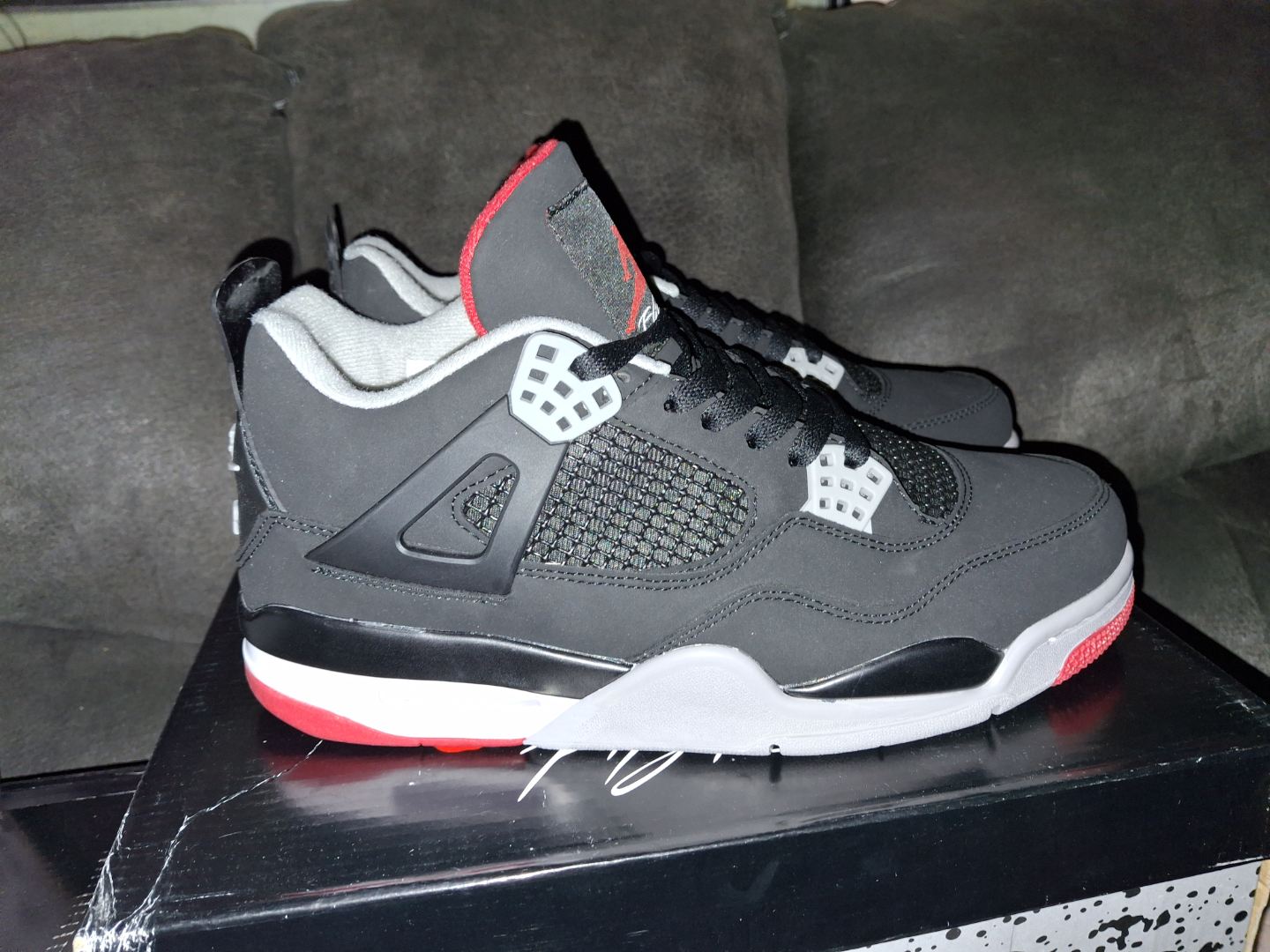 Jordan 4 retro bred - photo 3