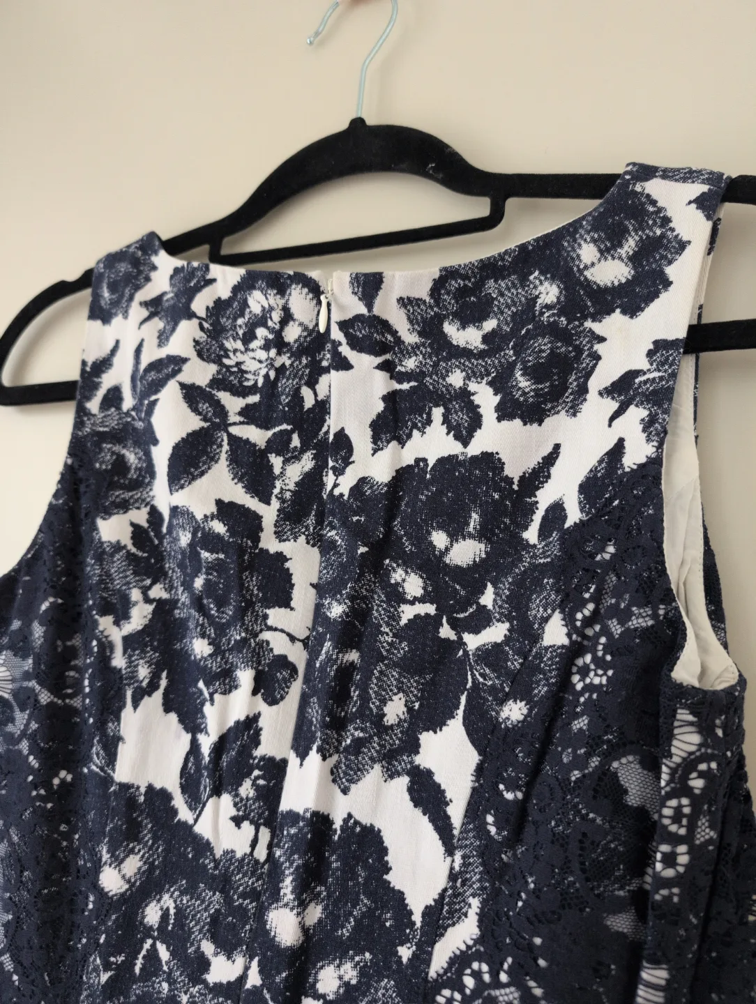 Jessica Simpson - Navy and White Floral Fit and Flare Dress image indicator(4)