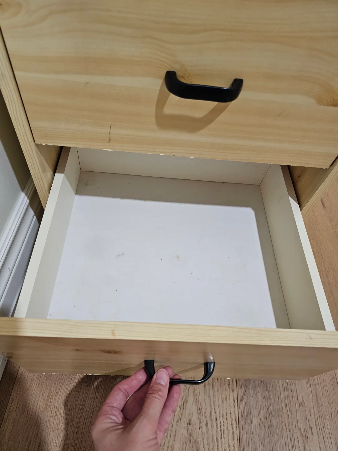 Three-Drawer Wooden Cabinet image indicator(3)
