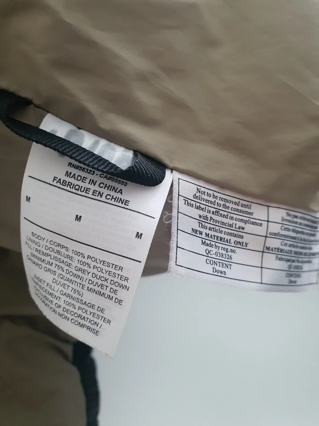 Nike Women's Size Medium Black Puffer Jacket image indicator(3)