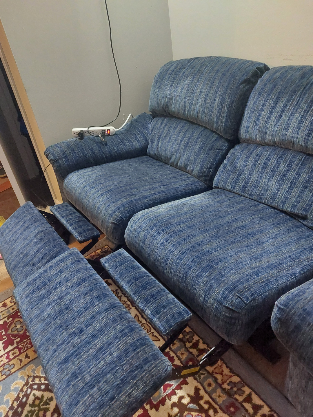 Sectional Sofa with Pull-Out Bed - photo 5