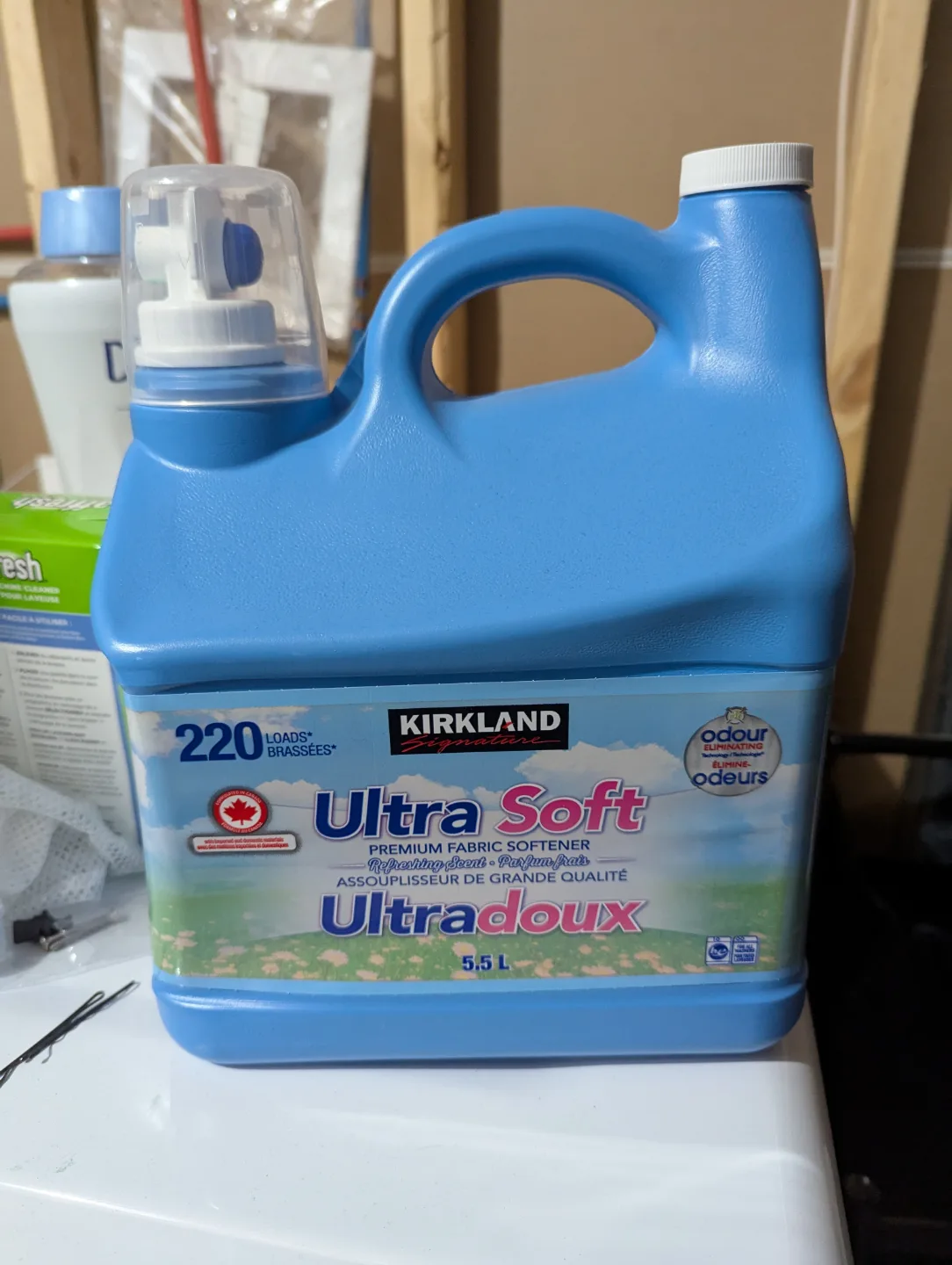 Kirkland Signature Ultra Soft Fabric Softener - 5.5L thumbnail