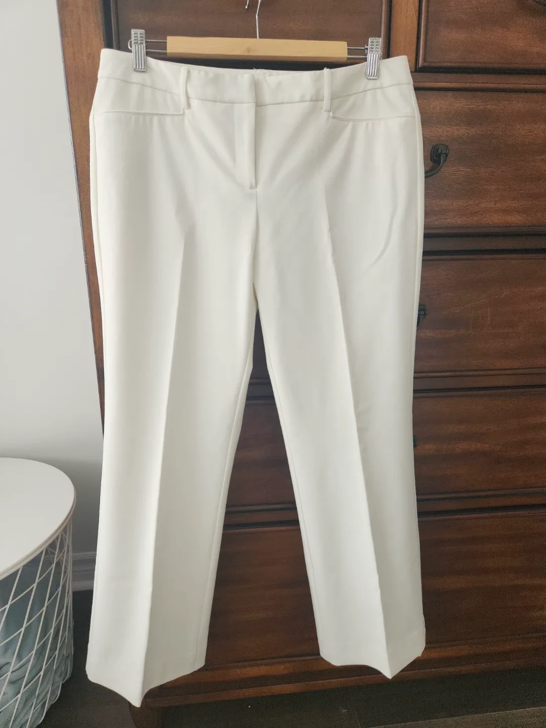 New York & Company White Stretch Pants - Size 8