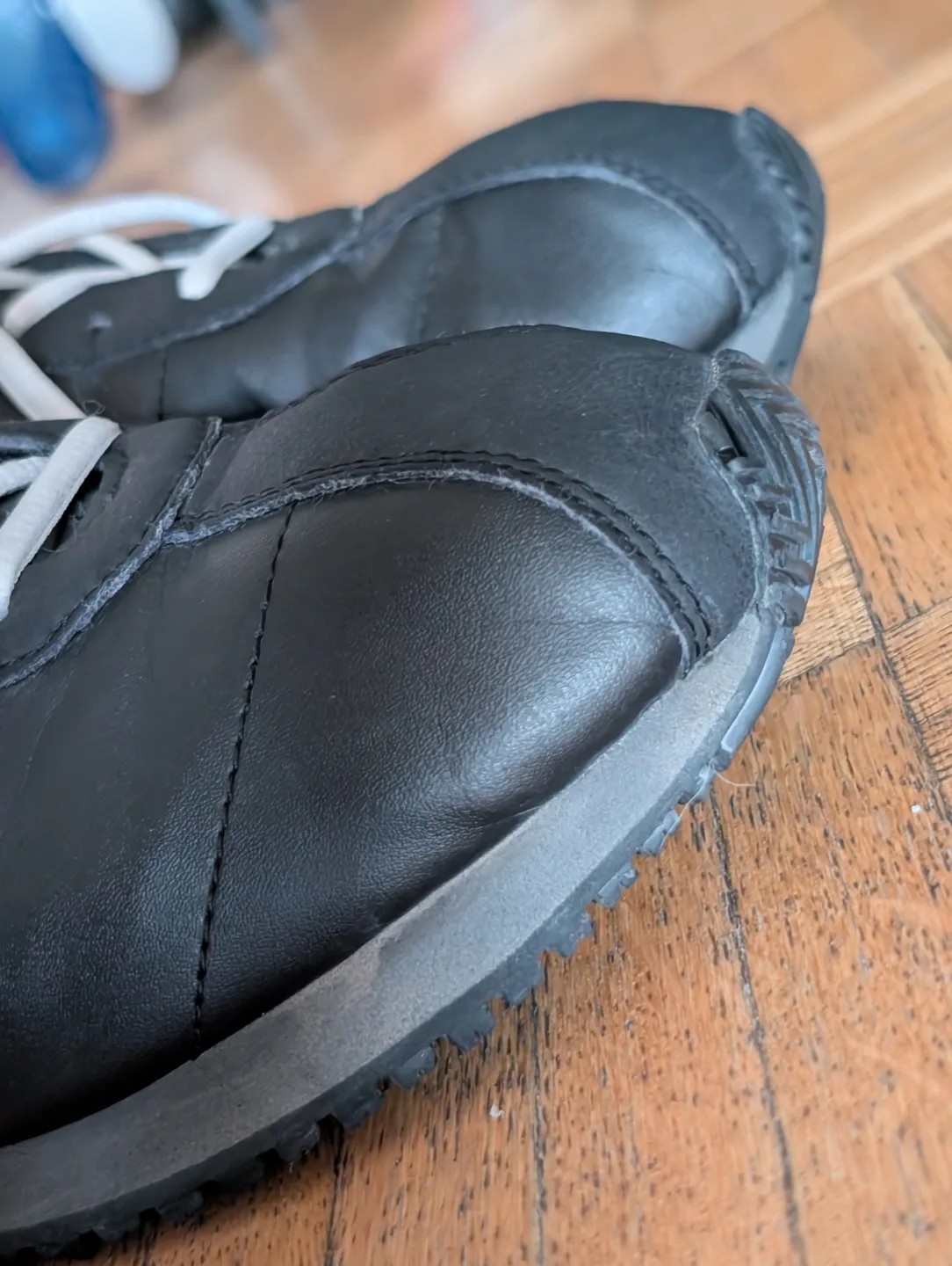 Women's Shoes For Crews Slip, Oil And Water Resistant  Sneakers image indicator(9)