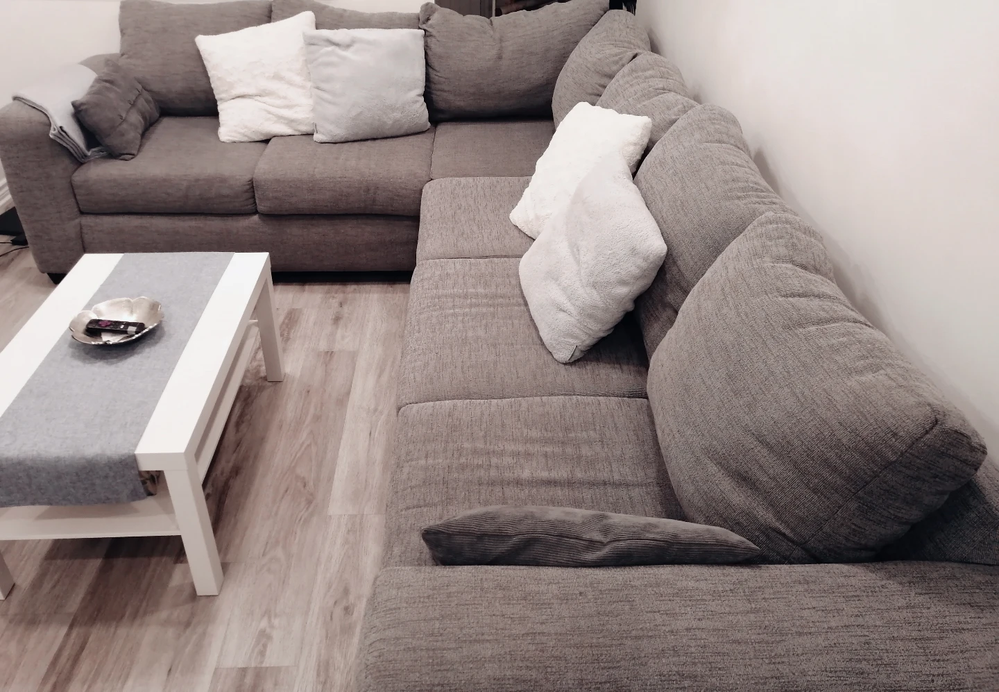 Grey L-Shaped Sectional Sofa - photo 3