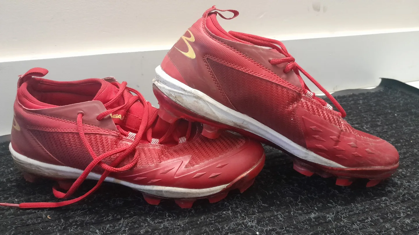 soccer Cleats - Red, Size 10 thumbnail