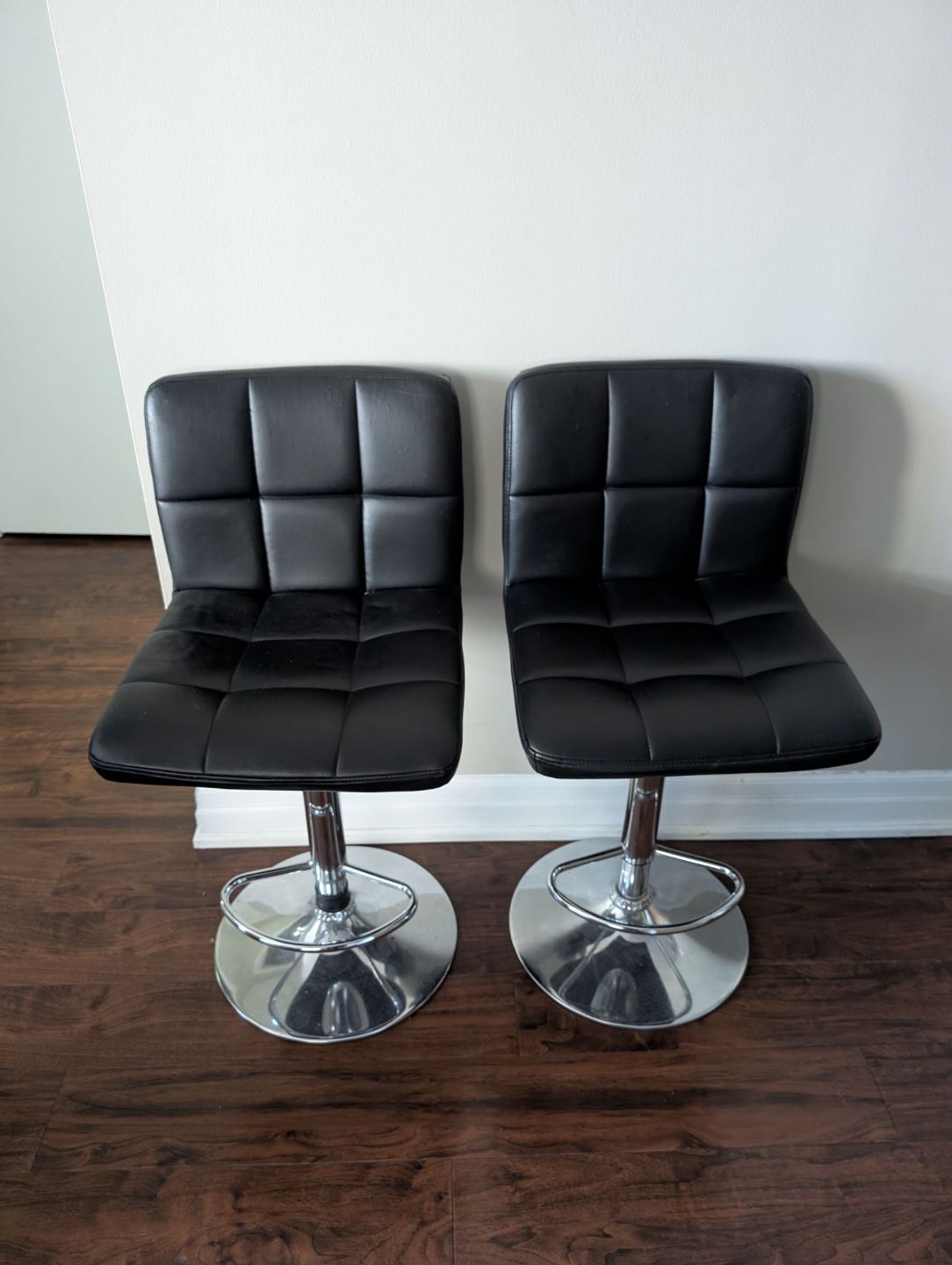 Pair of Black PU Leather Bar Stools with Chrome Base