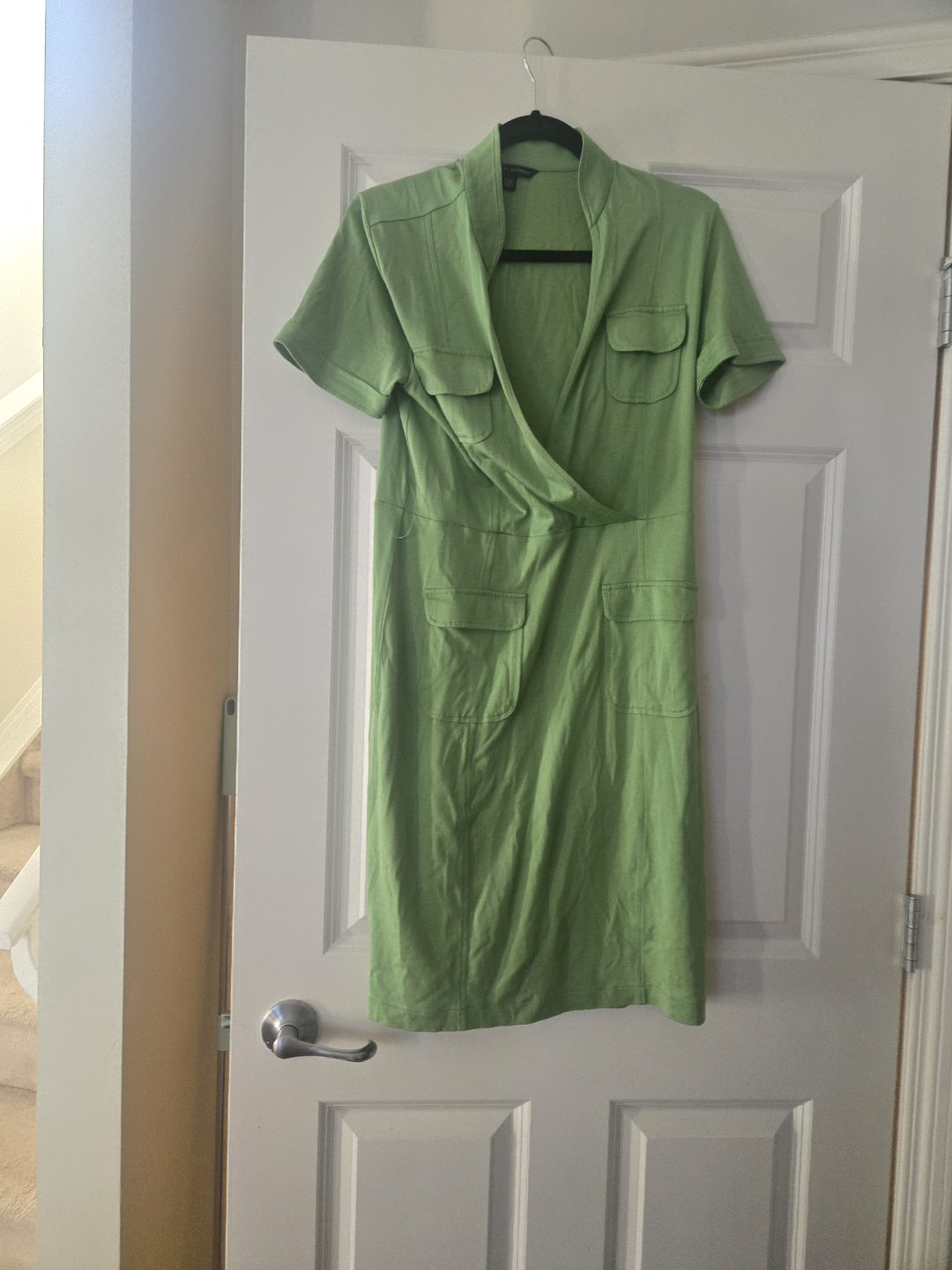 Banana Republic lime green short sleeve knee-length dress