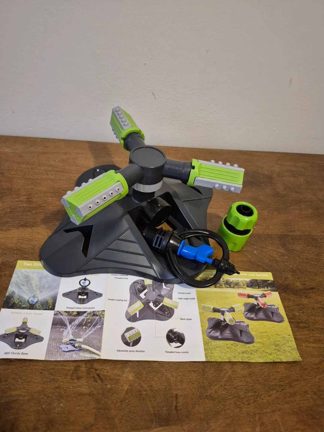 Rotating Lawn Sprinkler with Adjustable Spray Direction image indicator(3)