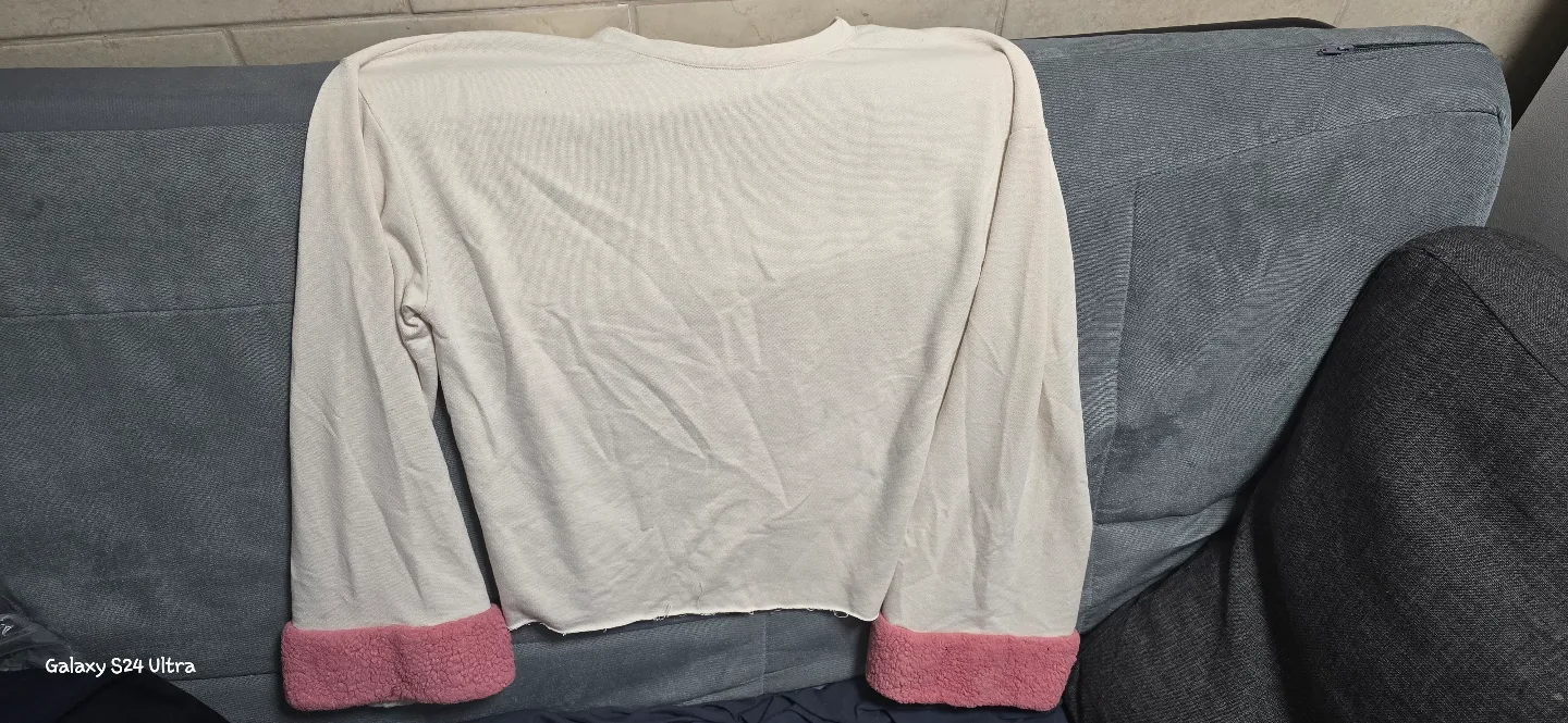 Cream Long Sleeve Top with Pink Cuffs thumbnail