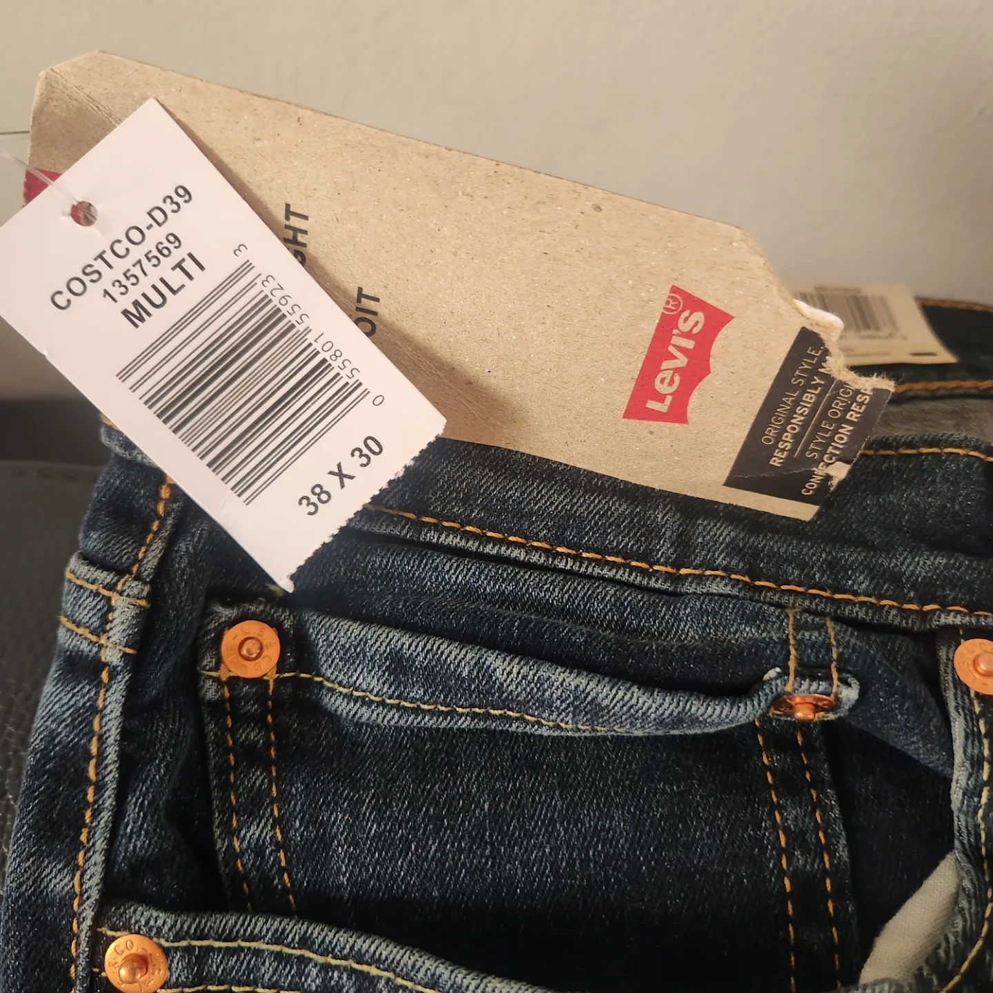 Levi's Men's 514 Straight Fit Jeans - Size 38x30 image indicator(3)