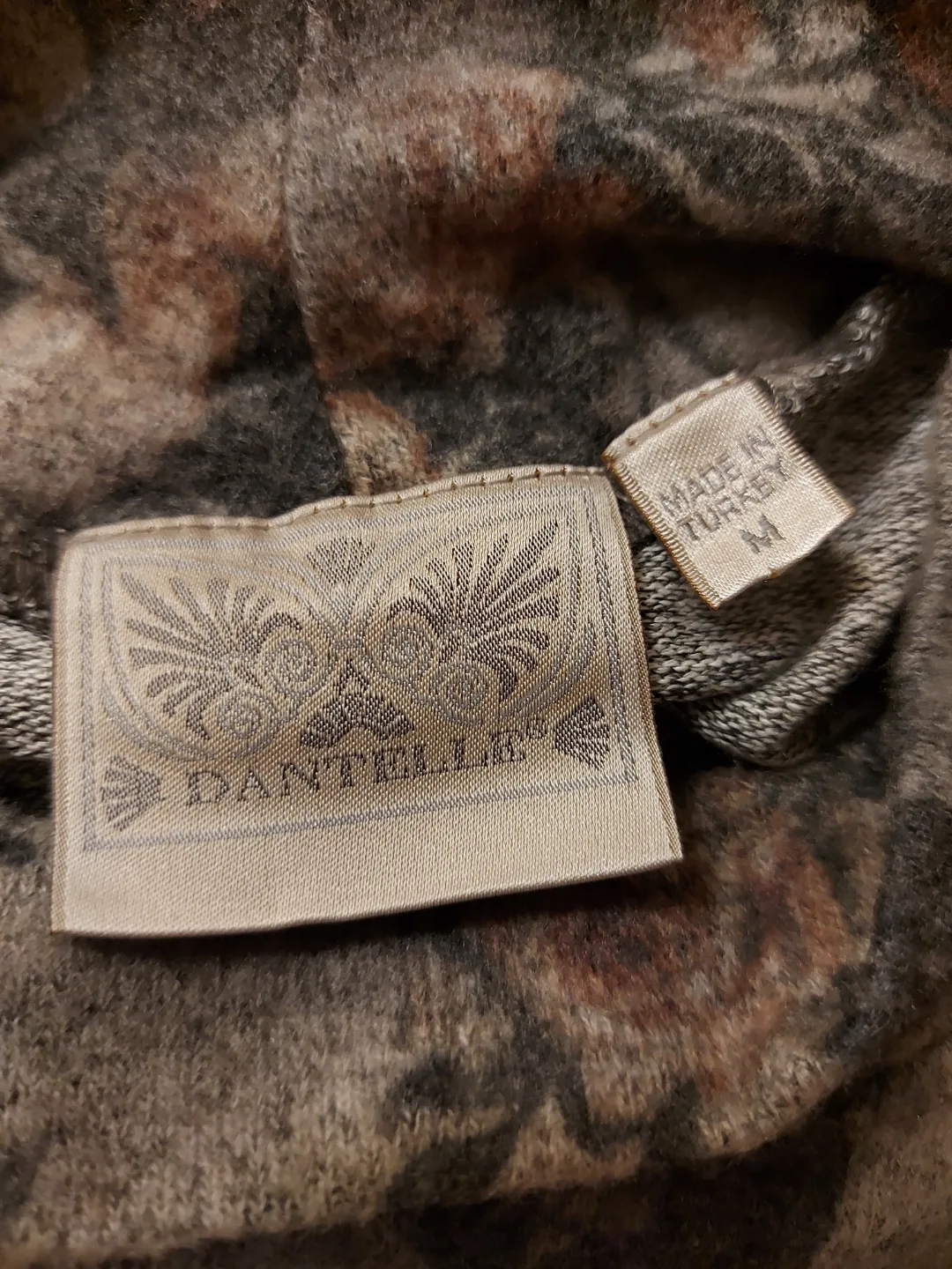 Floral Mock Neck Long Sleeved Top #freecycle image indicator(3)