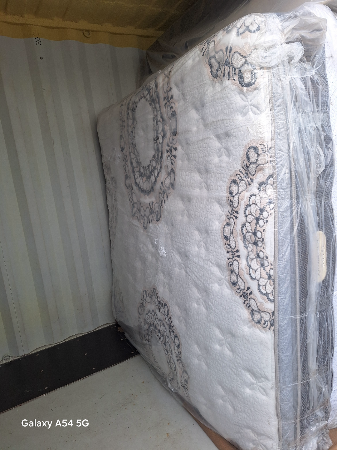King Size Mattress . Clearance sale - photo 4