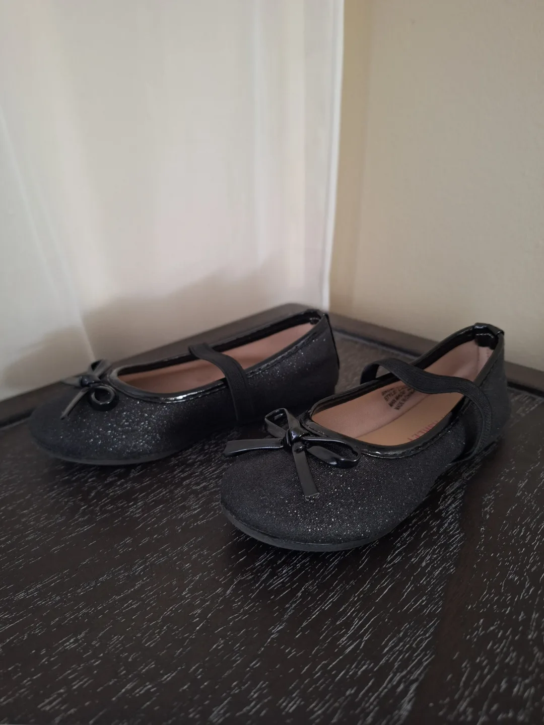 Girls' Black Glitter shoes image indicator(4)