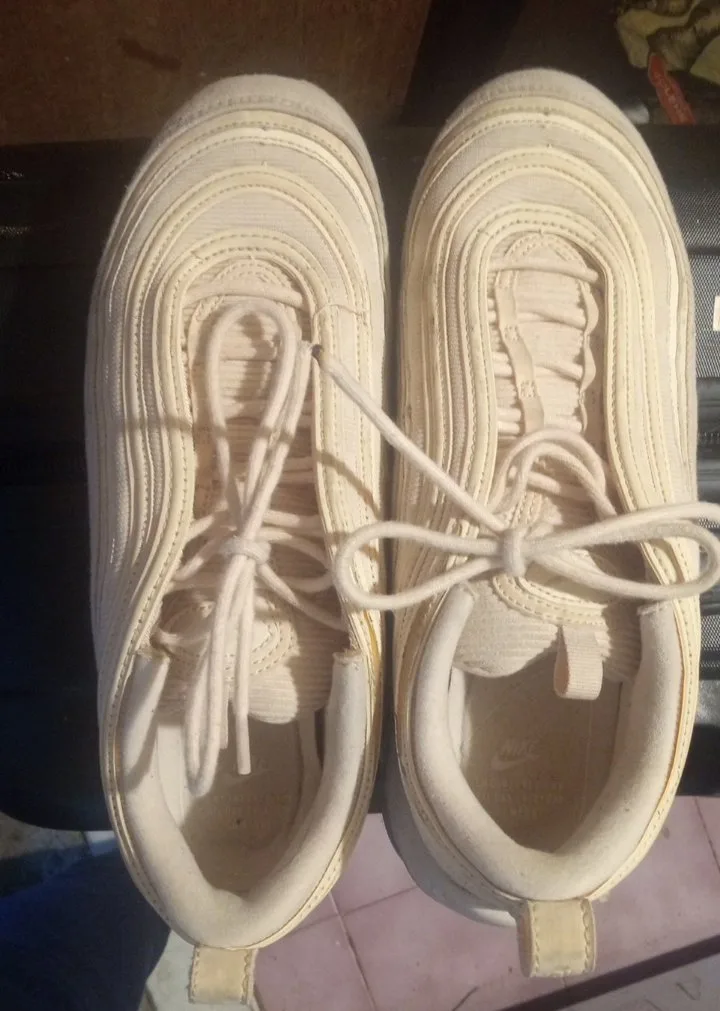 Women's Nike Air Max 97 Sneakers - Size US 9.5 image indicator(4)