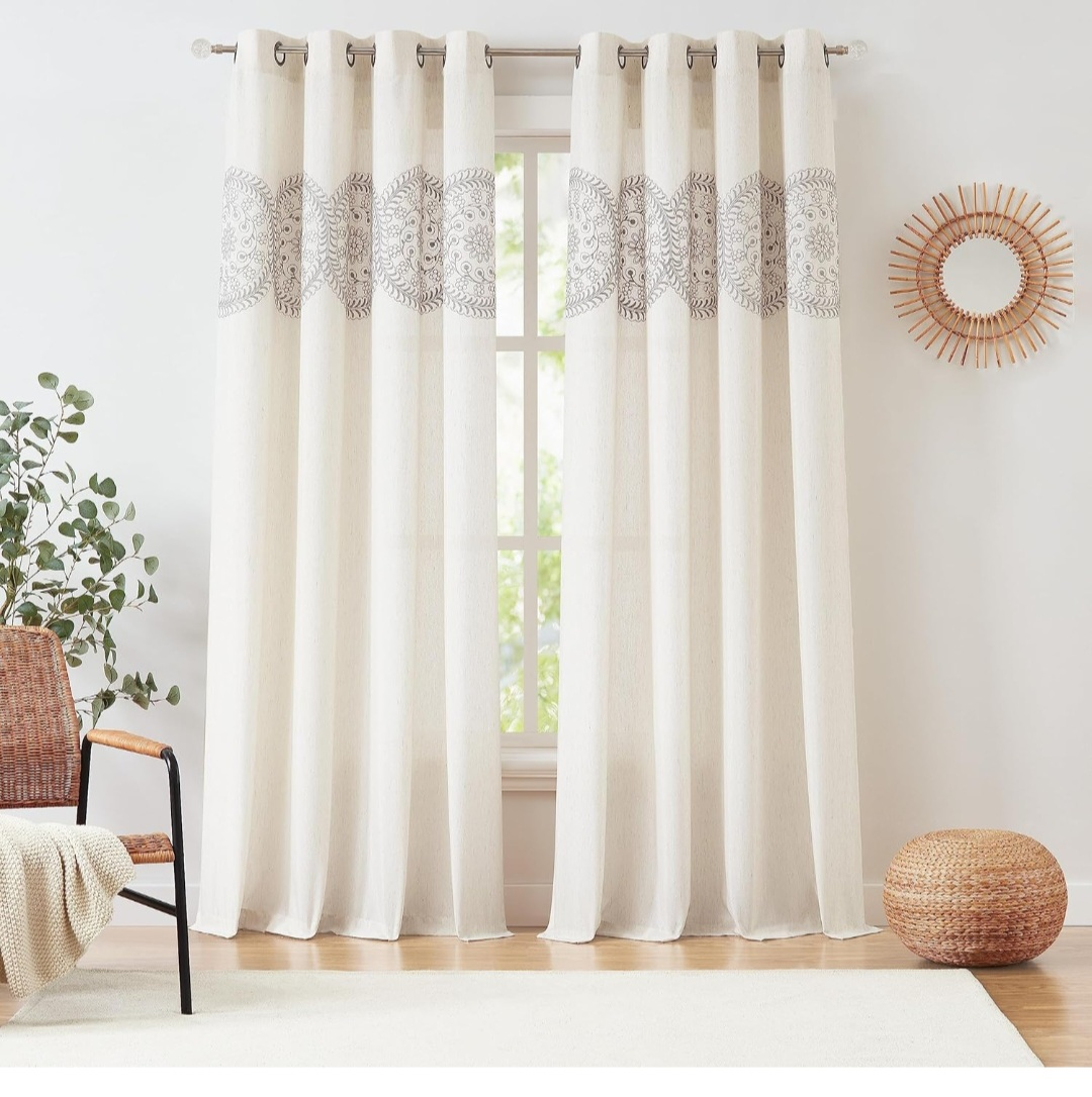 Elegant Curtains with Embroidered Design - photo 2