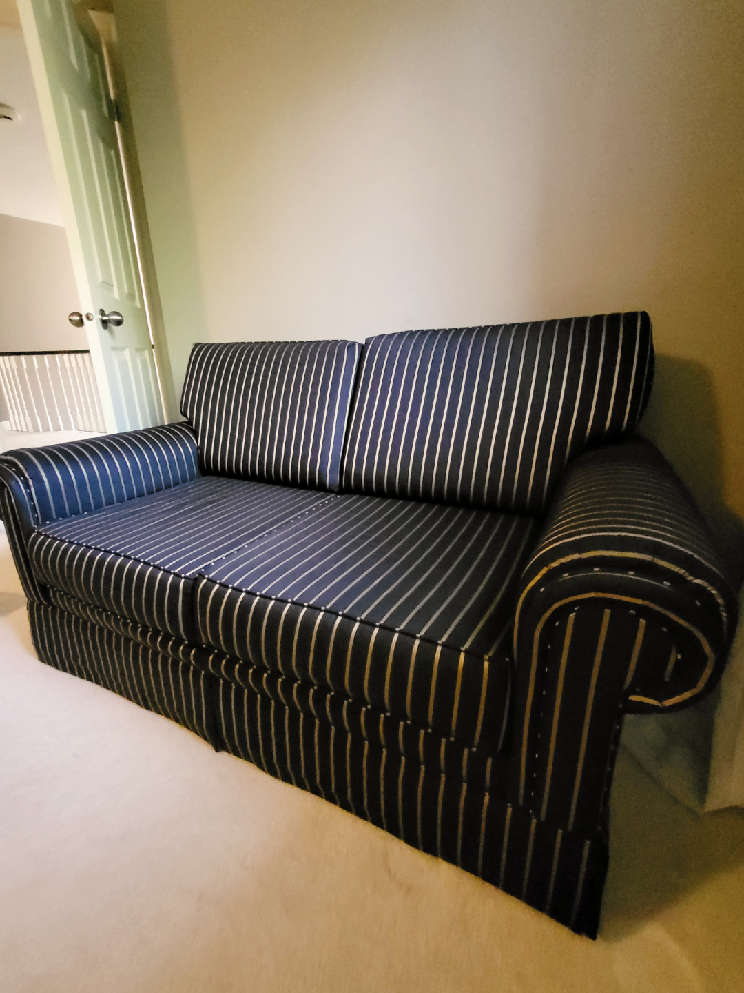 Moving Sale!! Striped Patterned Sofa - photo 3