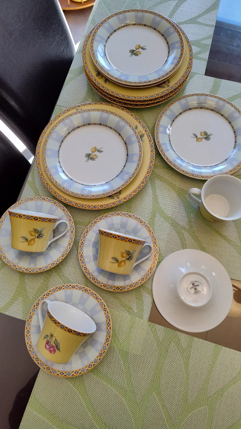 Royal Heritage Collection Lemons Dinnerware Set image indicator(4)