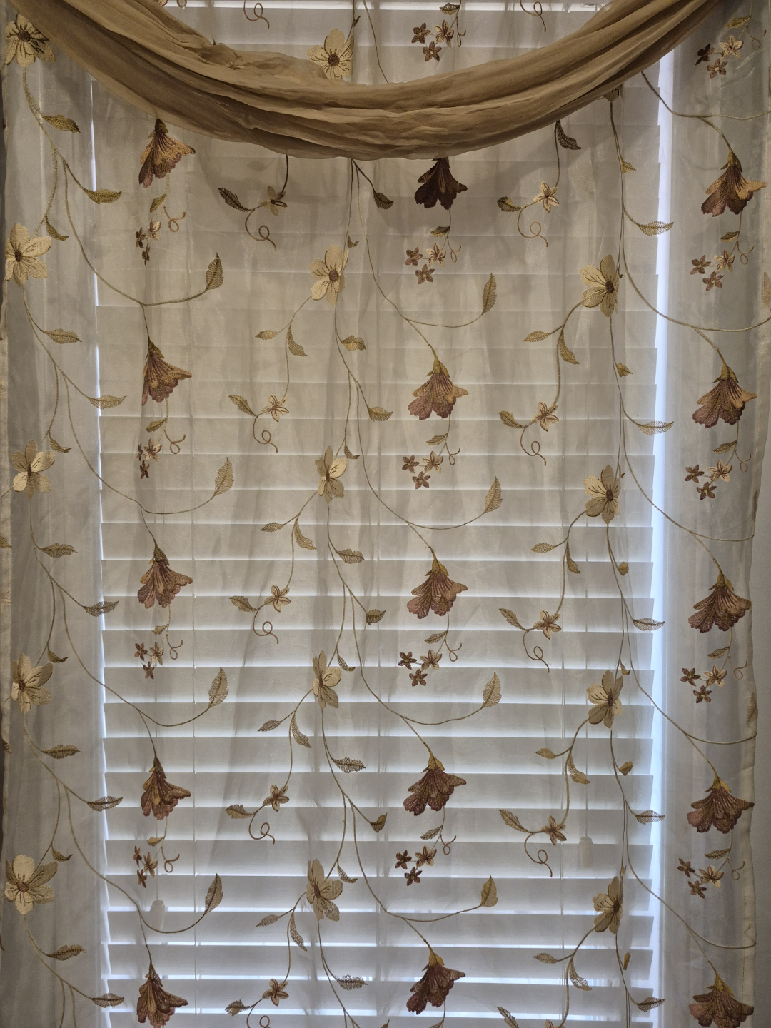 Elegant Sheer Curtains with Valance - Floral Embroidered Design - photo 2