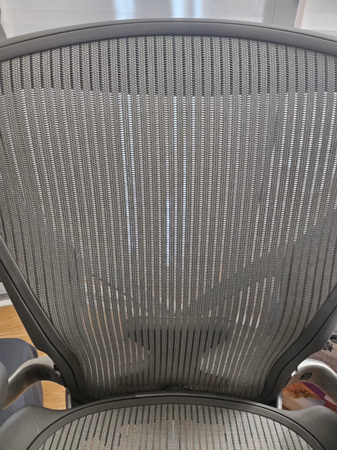 Herman Miller Aeron Chair - Graphite, size B image indicator(5)