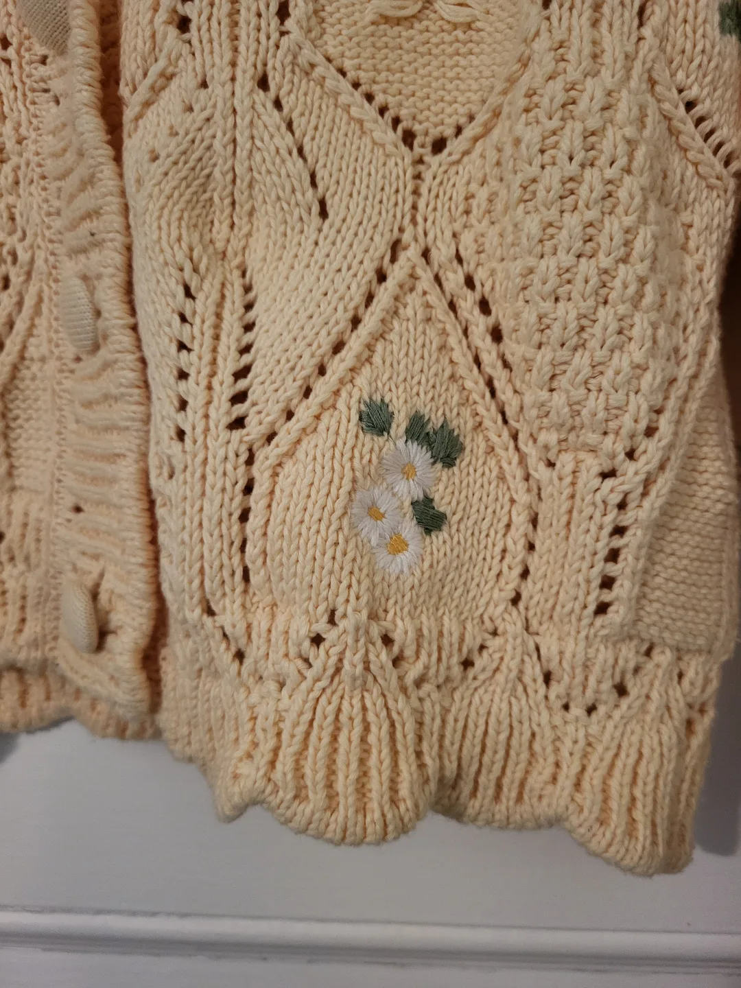 ❣️ Zara Light Yellow Knit Cardigan Floral Embroidery Medium image indicator(3)