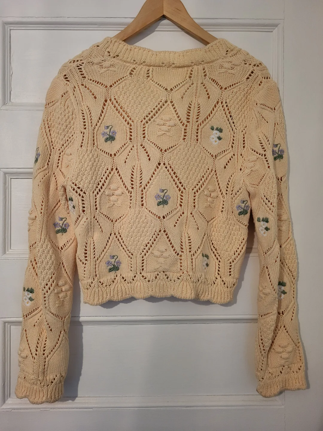 ❣️ Zara Light Yellow Knit Cardigan Floral Embroidery Medium image indicator(2)