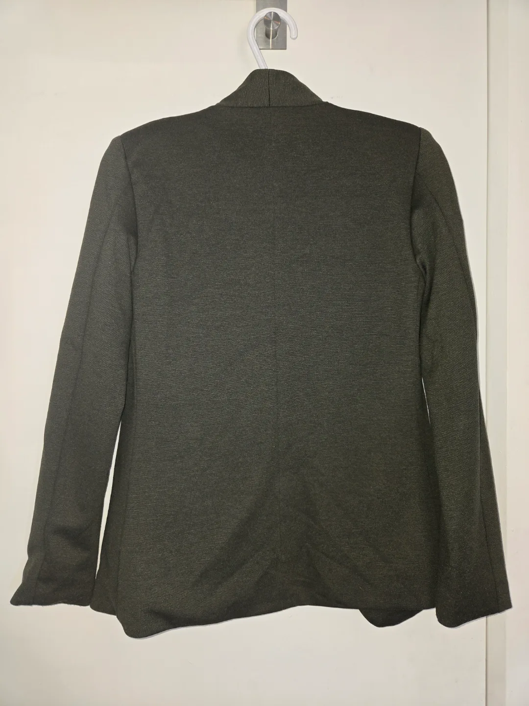 Olive green blazer from Simons image indicator(5)