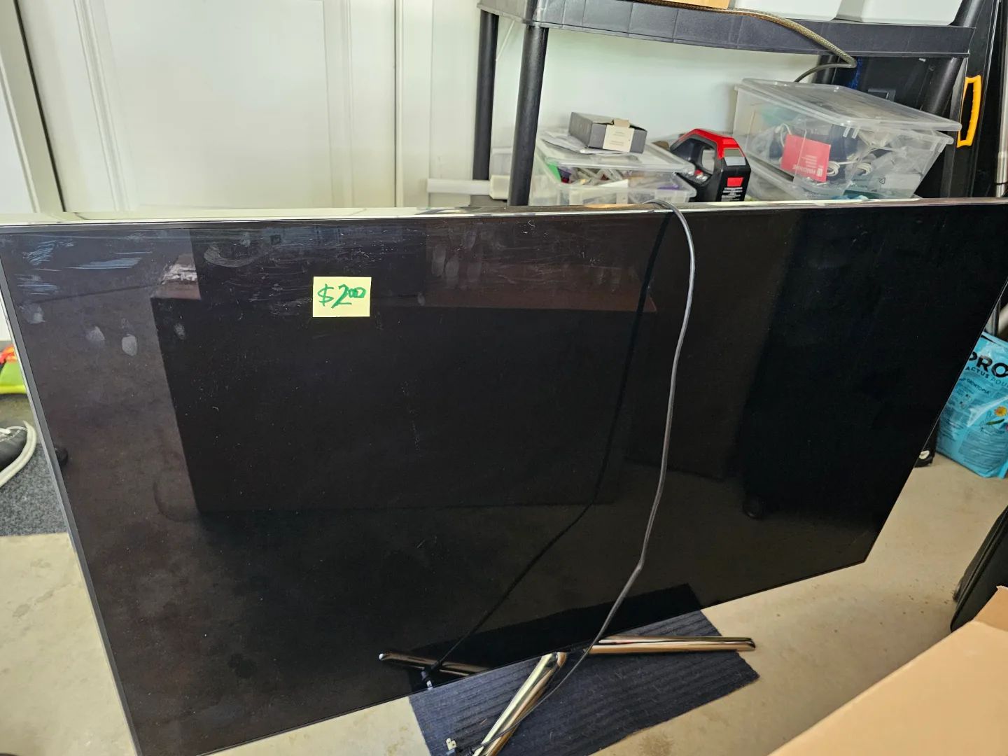 Samsung TV - 55 inch thumbnail