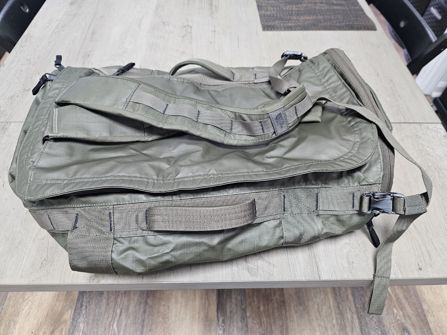 The North Face Base Camp Duffel - Small - Olive Green - photo 3